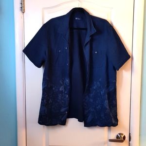 Gap standard fit extra large men's shirt